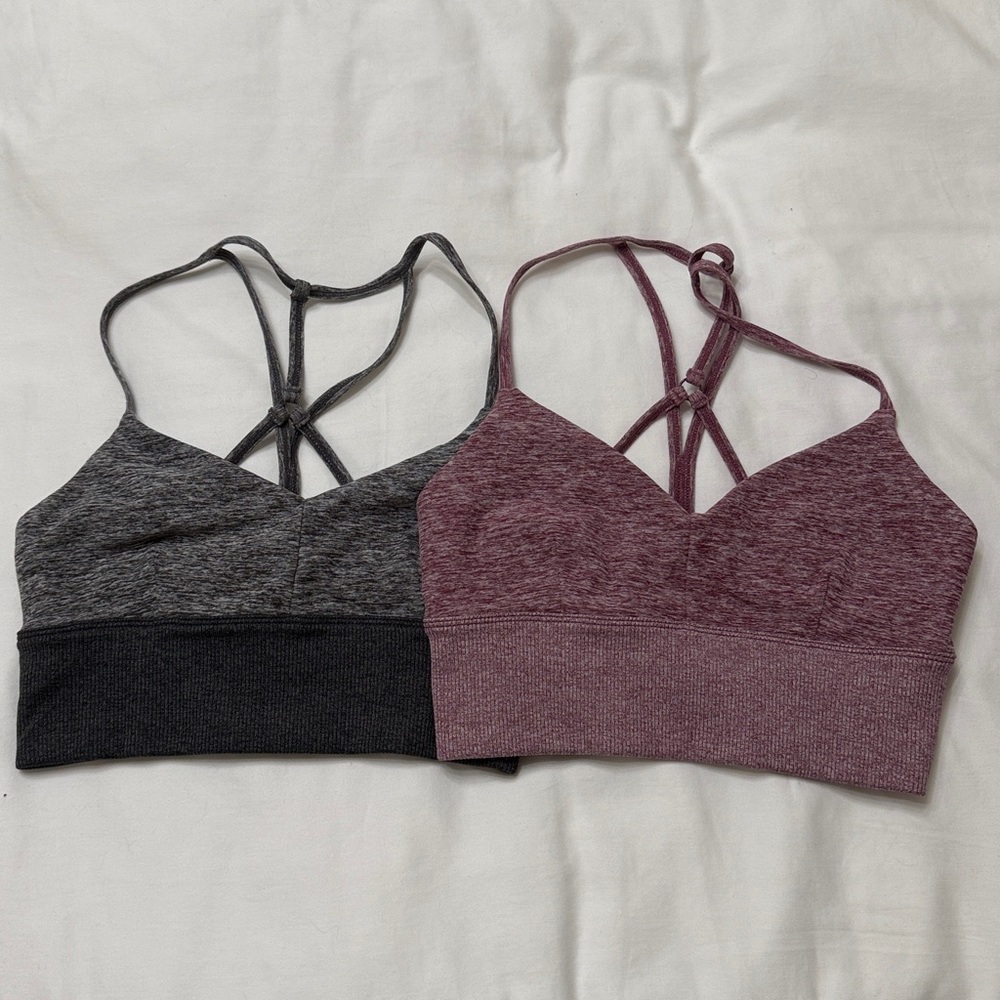 2 ALO Alosoft Lavish Sports Bras / Dragon Fruit Heather / Heather Grey